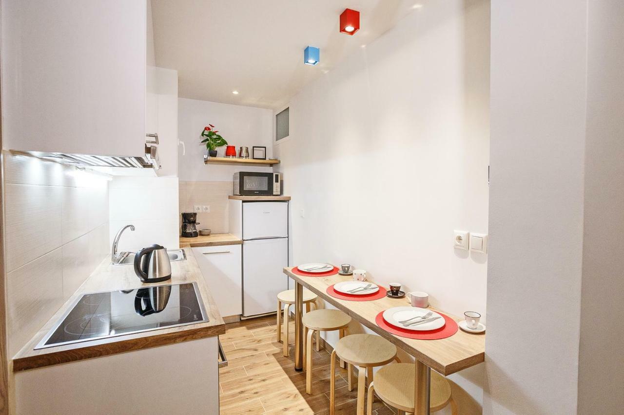 אתונה Acropolis Comfort Guest House מראה חיצוני תמונה